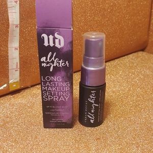 Urban Decay All Nighter Makeup Spray Urban Decay